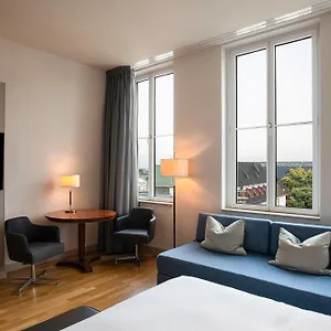 https://hilton-cologne.topcolognehotels.com